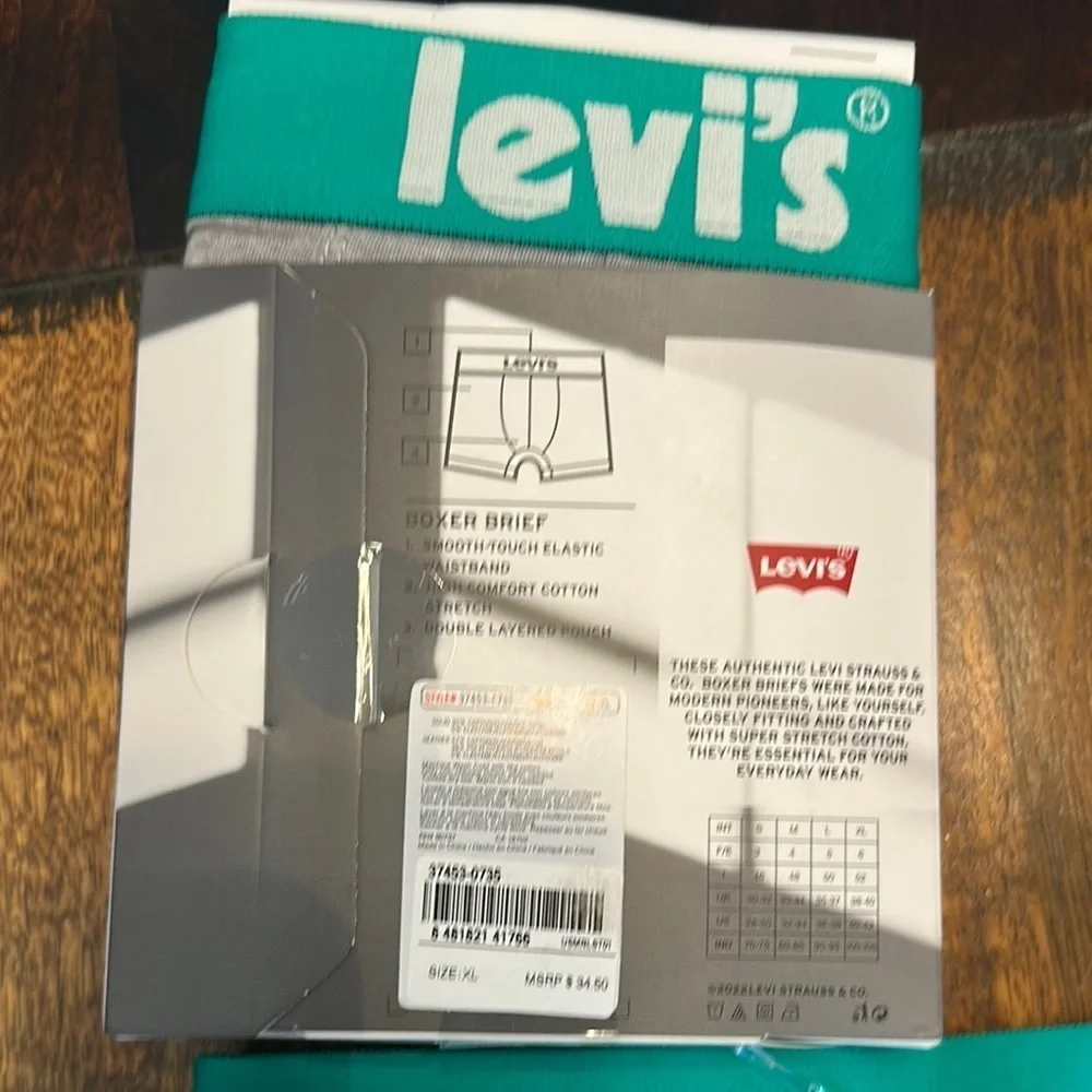 Levi's Men's Boxer Briefs - Vibrant Yellow and Blue Floral 5 pairs New.